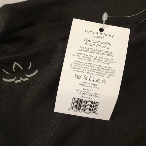 Beyond Yoga Black Pocket Infinity Scarf NEW - Picture 4 of 5